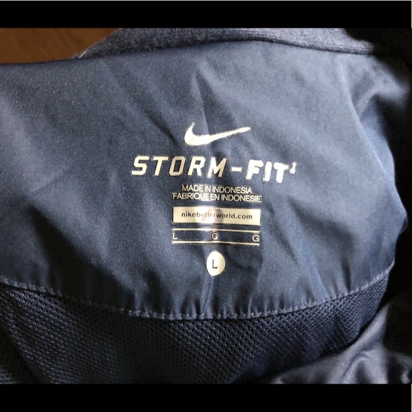 Nike Storm-Fit Lightweight Rain Jacket Size L Navy - Picture 4 of 7